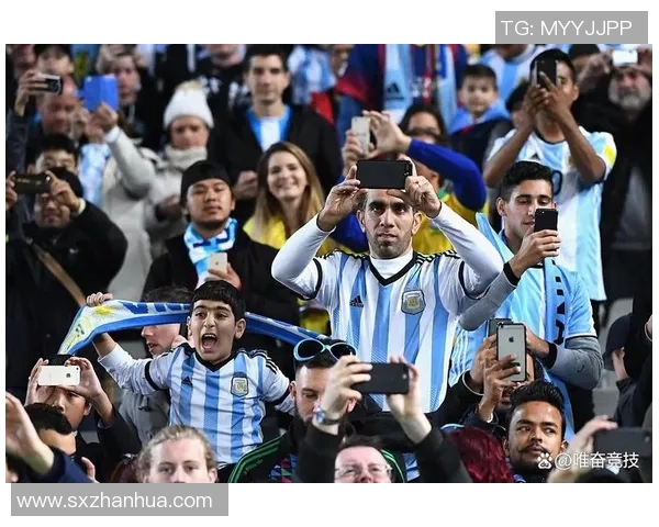 友谊赛精彩对决里昂逆转切尔西引发转会热议与球迷热情